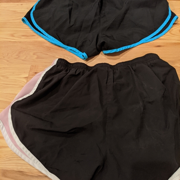 Nike Dri Fit Tempo Running Short Sz Large - Picture 3 of 4